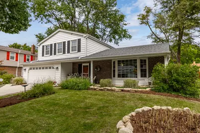 601 Menominee Lane, Naperville, IL 60563 - Photo 2