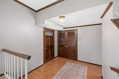 601 Menominee Lane, Naperville, IL 60563 - Photo 4