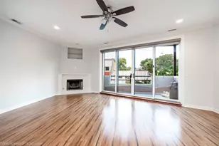 2153 W Belmont Ave, Chicago, IL 60618 - Photo 2
