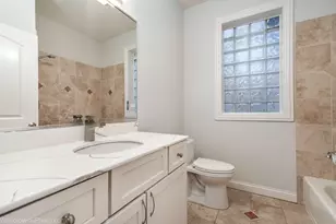 2153 W Belmont Ave, Chicago, IL 60618 - Photo 8