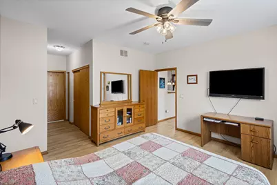 21452 Papoose Lake Drive #21452, Crest Hill, IL 60403 - Photo 6
