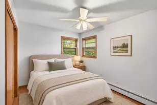 5547 W Higgins Ave, Chicago, IL 60630 - Photo 14