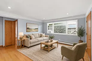 5547 W Higgins Ave, Chicago, IL 60630 - Photo 12
