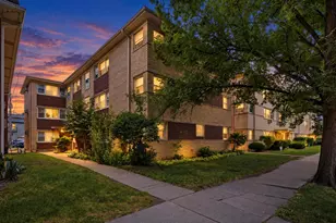 5547 W Higgins Ave, Chicago, IL 60630 - Photo 1