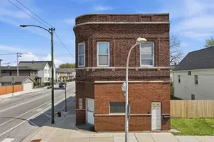 4135 S Wallace St, Chicago, IL 60609 - Photo 2