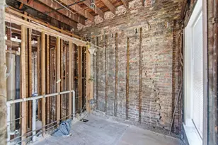 4135 S Wallace St, Chicago, IL 60609 - Photo 12