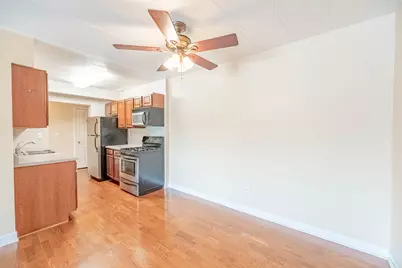 1000 S Lorraine Road #411, Wheaton, IL 60189 - Photo 6