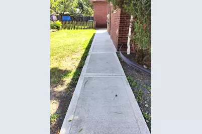 226 Henderson Avenue, Joliet, IL 60432 - Photo 10
