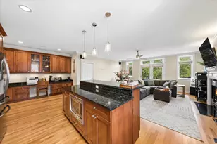 5218 N Winthrop Ave, Chicago, IL 60640 - Photo 6