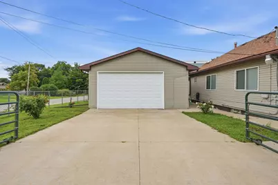 1651 Elgin Avenue, Joliet, IL 60432 - Photo 18