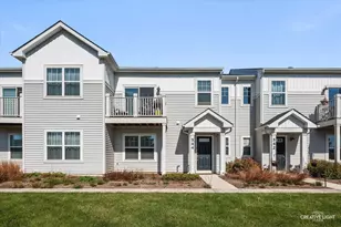 544 Comstock Rd, South Elgin, IL 60177 - Photo 1