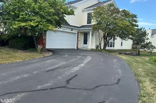 4806 Turnberry Dr, Hoffman Estates, IL 60010 - Photo 1