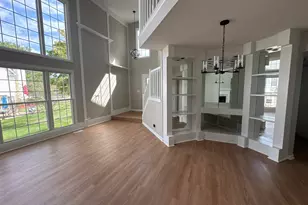 4806 Turnberry Dr, Hoffman Estates, IL 60010 - Photo 4