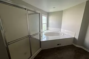 4806 Turnberry Dr, Hoffman Estates, IL 60010 - Photo 8