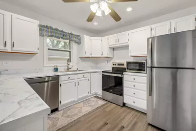 6705 Clarendon Hills Road, Darien, IL 60561 - Photo 14