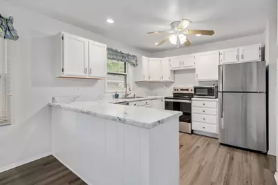 6705 Clarendon Hills Road, Darien, IL 60561 - Photo 12