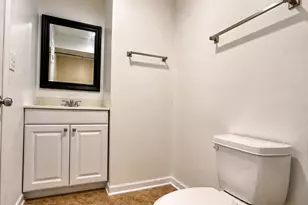 2208 Country Club Dr, Woodridge, IL 60517 - Photo 16