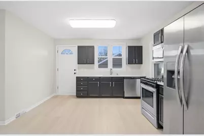 513 Morton Avenue, Aurora, IL 60506 - Photo 14
