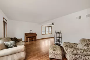 16931 82nd Ave, Tinley Park, IL 60477 - Photo 4