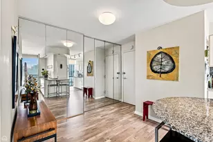 1660 N La Salle Dr, Chicago, IL 60614 - Photo 6