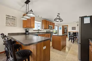 103 Evergreen Dr, Kirkland, IL 60146 - Photo 12