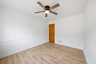 8846 S Dorchester Ave, Chicago, IL 60619 - Photo 16