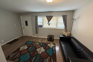 4812 S Elizabeth St, Chicago, IL 60609 - Photo 2