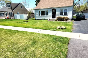 8006 Long Ave, Burbank, IL 60459 - Photo 1