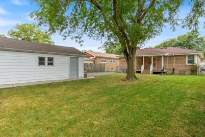 9643 S Richmond Avenue, Evergreen Park, IL 60805 - Photo 20