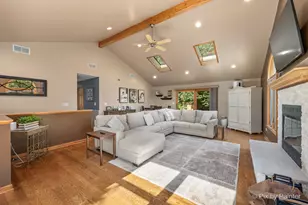 2116 N Pebble Dr, McHenry, IL 60051 - Photo 8