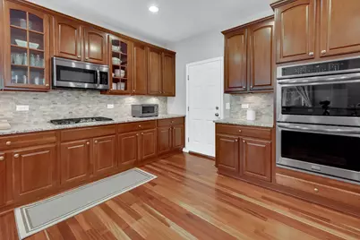 16332 Spring Creek Lane, Plainfield, IL 60586 - Photo 10