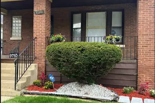 9765 S Winston Ave, Chicago, IL 60643 - Photo 1