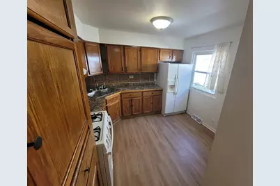 8950 Skokie Boulevard #B, Skokie, IL 60077 - Photo 4