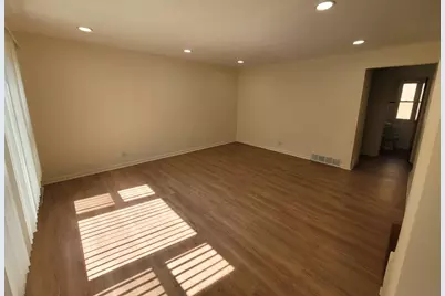 8950 Skokie Boulevard #B, Skokie, IL 60077 - Photo 2