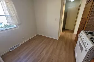 8950 Skokie Blvd, Skokie, IL 60077 - Photo 6