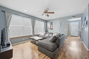 2153 Union Mill Dr, Aurora, IL 60503 - Photo 4