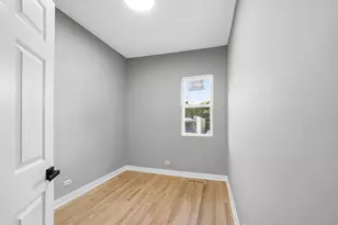 2739 W Maypole Ave, Chicago, IL 60612 - Photo 10