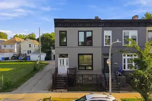2739 W Maypole Ave, Chicago, IL 60612 - Photo 1