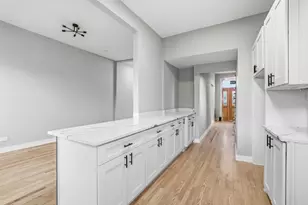 2739 W Maypole Ave, Chicago, IL 60612 - Photo 8