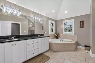 16243 W Blackhawk Dr, Lockport, IL 60441 - Photo 18