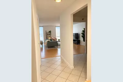 70 W Huron Street #2610, Chicago, IL 60654 - Photo 6