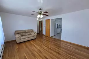 6952 W 65th St, Chicago, IL 60638 - Photo 2