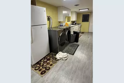 5541 W Roscoe Street #G, Chicago, IL 60641 - Photo 4