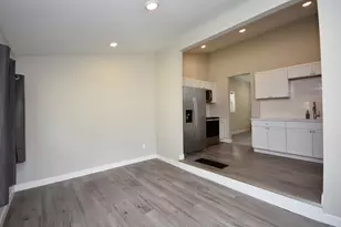 406 E Willow St, Normal, IL 61761 - Photo 12