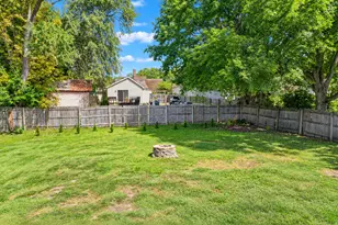 406 E Willow St, Normal, IL 61761 - Photo 42