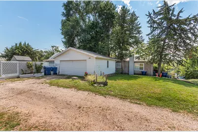 110 2nd Street, Lasalle, IL 61301 - Photo 18
