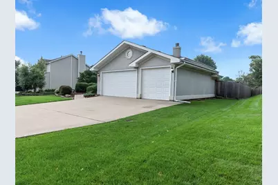514 Stephanie Drive, Lockport, IL 60441 - Photo 2