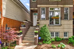 2635 W Cortez St, Chicago, IL 60622 - Photo 2