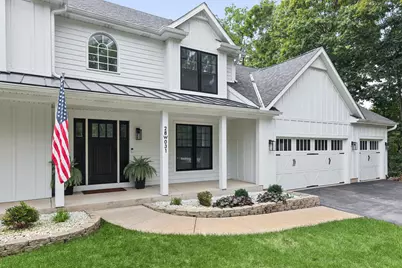 28W031 Greenview Avenue, Warrenville, IL 60555 - Photo 2