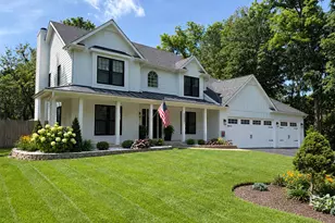 28W031 Greenview Ave, Warrenville, IL 60555 - Photo 1